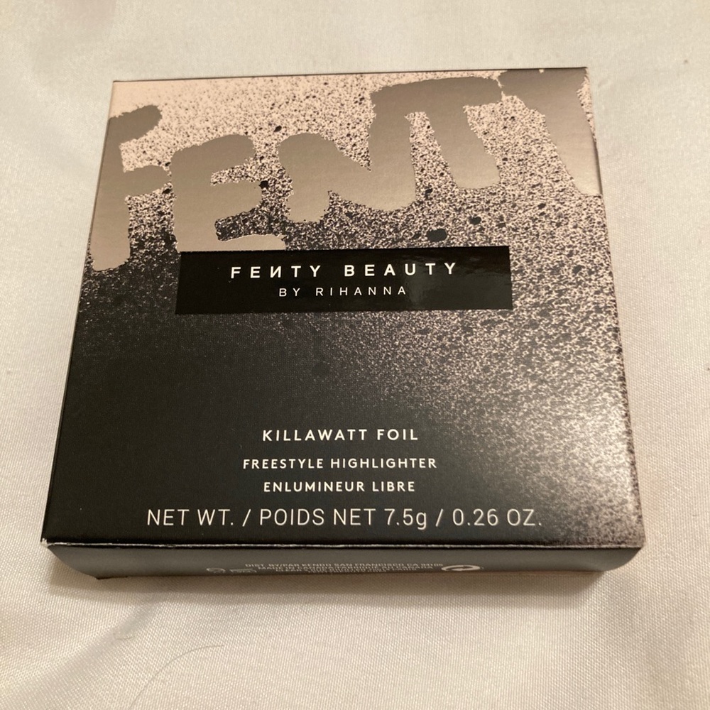 SOLD - Fenty Beauty Kilowatt Foil Freestyle Highlighter - PENNY4UTHOTS - Picture 1 of 4